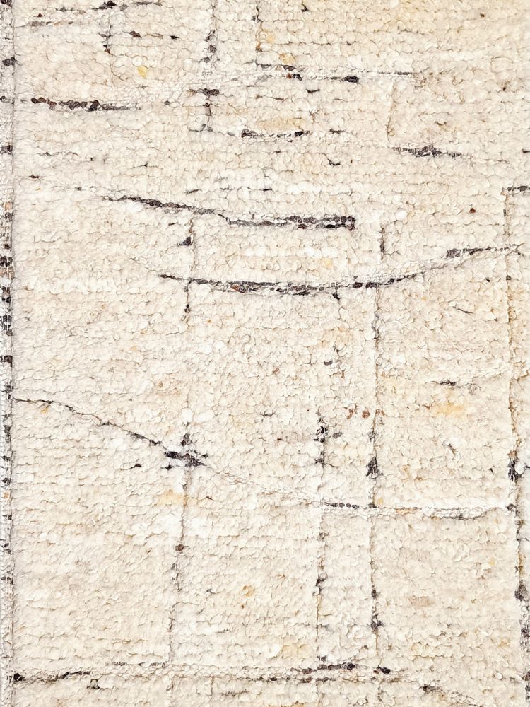 HAND KNOTTED 304
