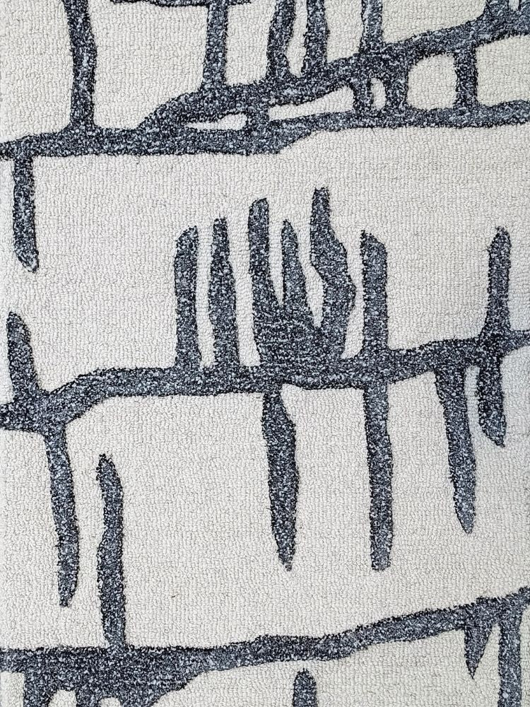 HAND TUFTED K8