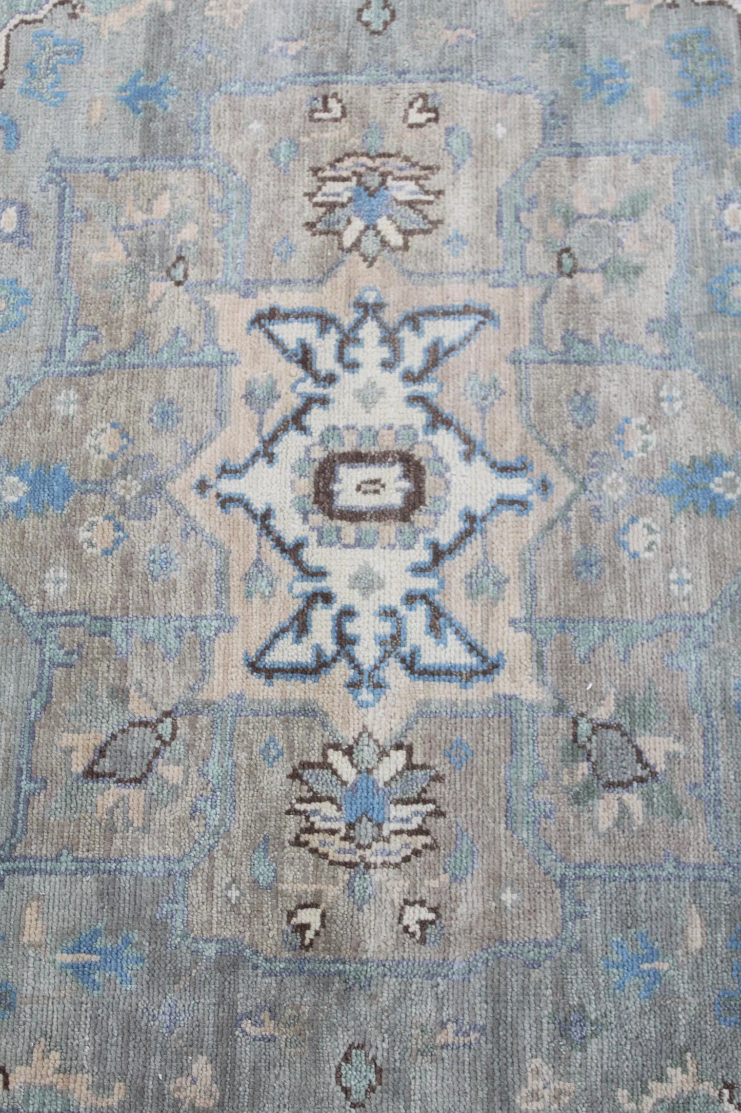 Hand Knotted Oushak Style Oriental Rug for Timeless Elegance Home decor by KRISHNARUNGSINC