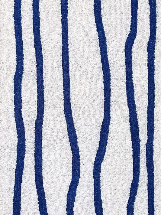 HAND TUFTED K9
