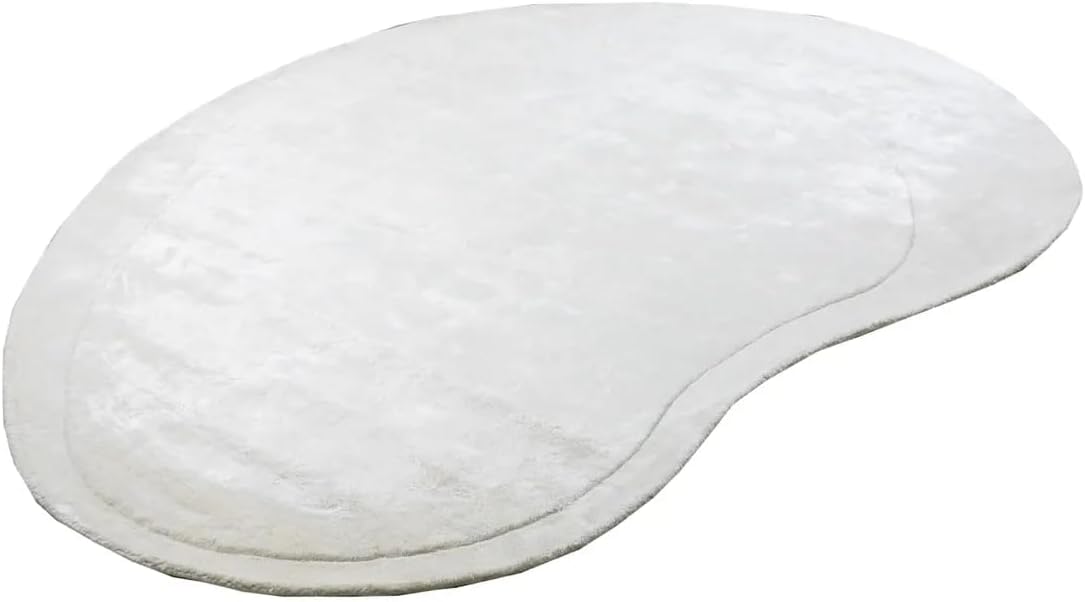 Unique Kidney Shaped Rug