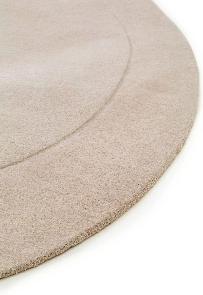 Unique Kidney Shaped Rug
