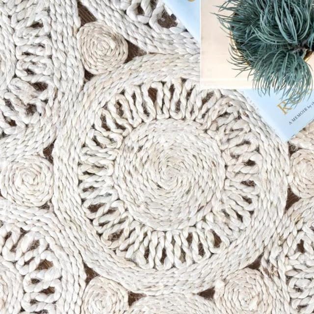 White Round Braided Farmhouse Jute Rug